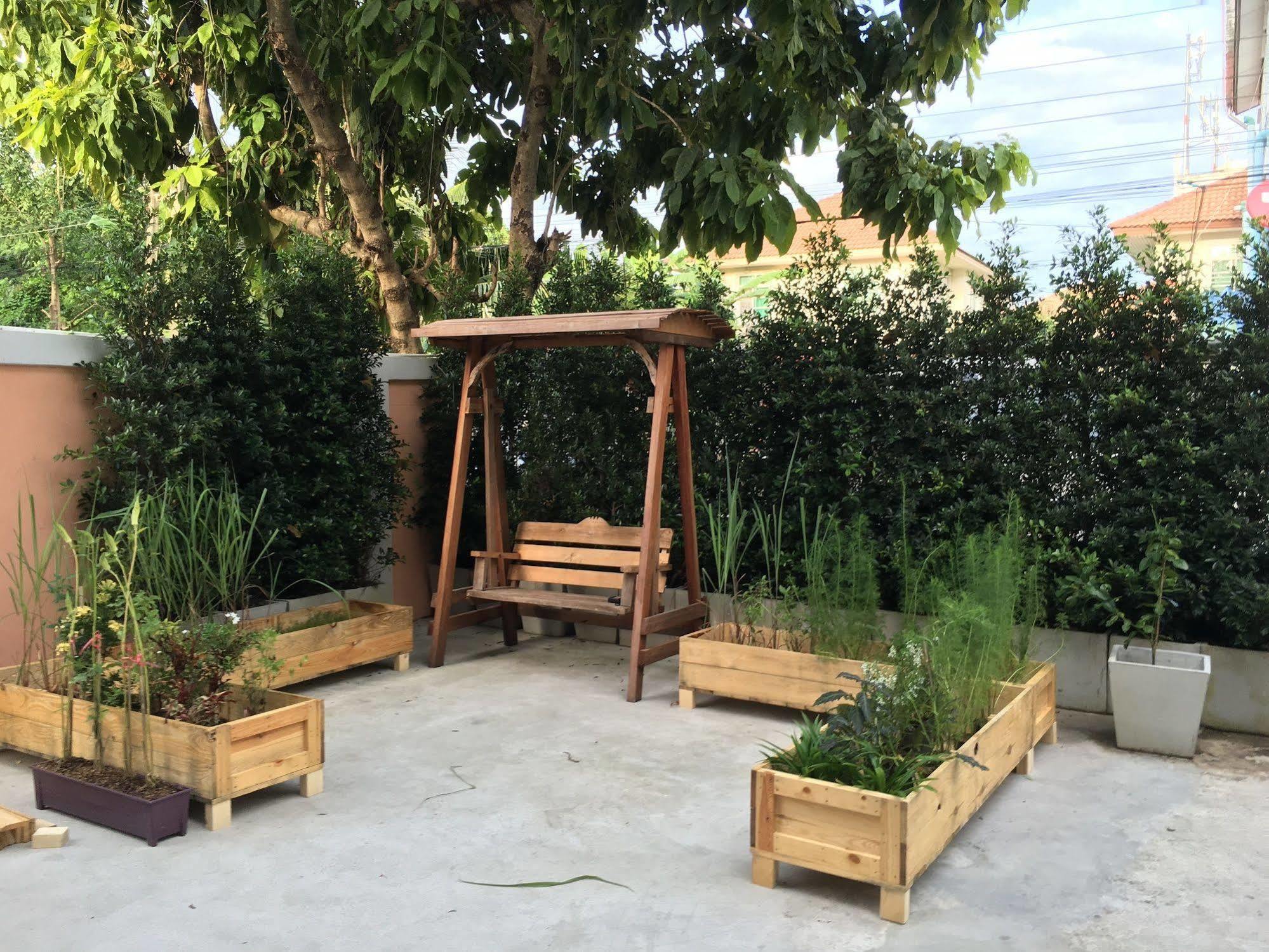Wanmai Herb Garden Бангкок Экстерьер фото
